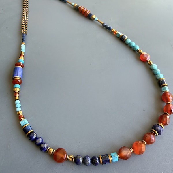 Sautoir TANKA 109 cm en cornaline, lapis lazuli et turquoise de Hubei-2