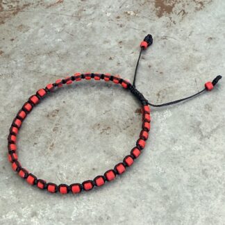 Bracelet macramé en howlite rouge-1